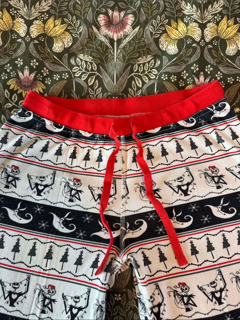 Hanna Andersson Adult Nightmare Before Christmas Pjs- XS top/S pants, mommy & me
